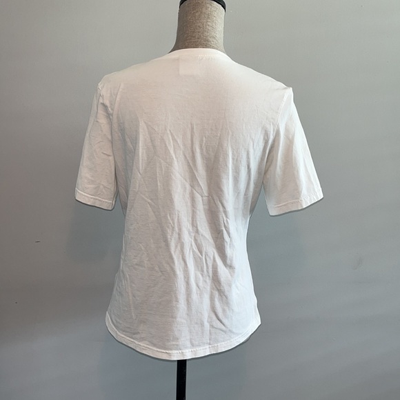Gymshark CTY shirt white size medium zipper.  Great condition - Picture 6 of 7